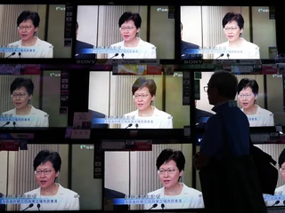 Carrie Lam, szefowa hongkońskich władz, ogłasza wycofanie kontrowersyjnej ustawy o ekstradycji. Hongkong, 5 września 2019 r.