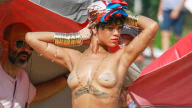 Rihanna topless