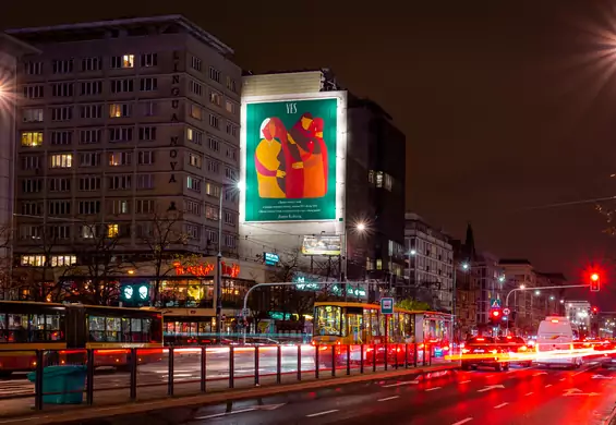 YES ponownie uderza w szklany sufit. Swój manifest ze spotu przenieśli na warszawski mural