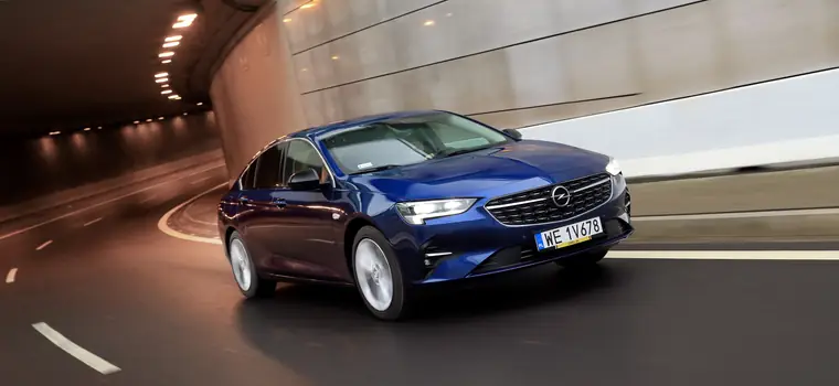 Opel Insignia – autostrada to jej żywioł