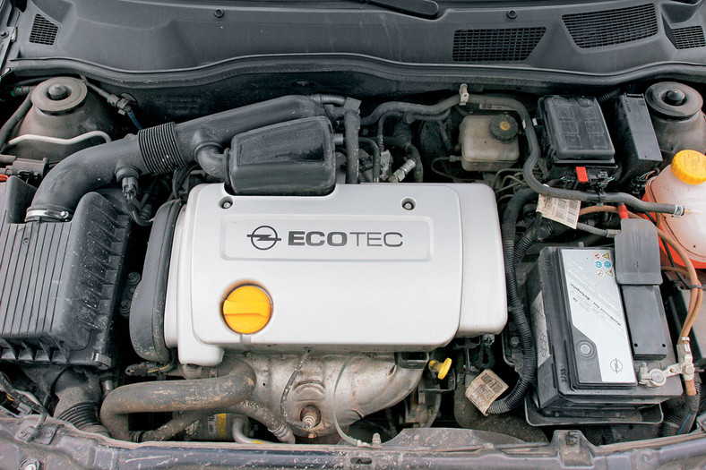 Opel Astra 2. generacji - który silnik wybrać 1.4 czy 1.6?