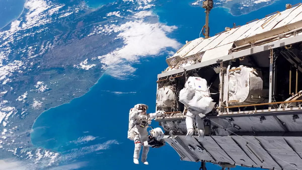 Zobacz na żywo - NASA transmituje spacer w kosmosie