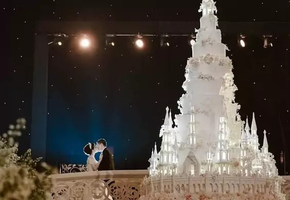 Zamek inspirowany filmem "Grand Budapest Hotel"? Nie, to pięciometrowy tort weselny