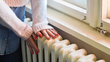 Co zrobić, żeby mieć cieplej w mieszkaniu? Świetny trik za grosze