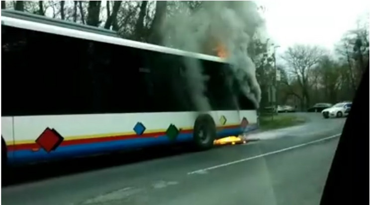 Hévíznél kigyulladt egy busz / Fotó: Facebook