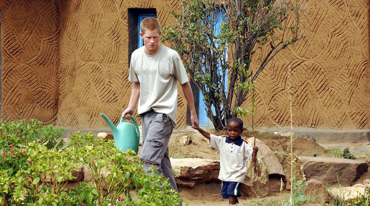 Harry herceg Afrikában járt / Fotó: Northfoto