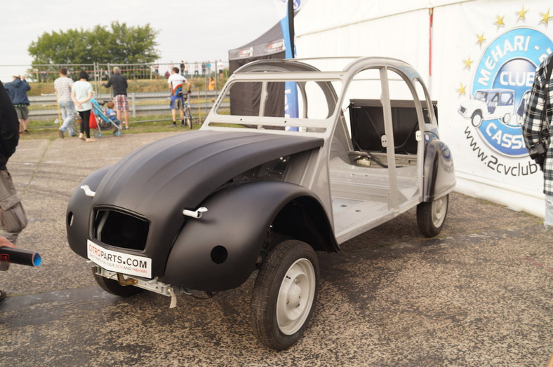 21. Światowy Zlot Miłośników Citroëna 2CV w Toruniu