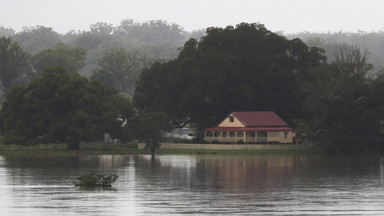 Dziesiątki miast odciętych od świata. Powódź półwiecza w Australii