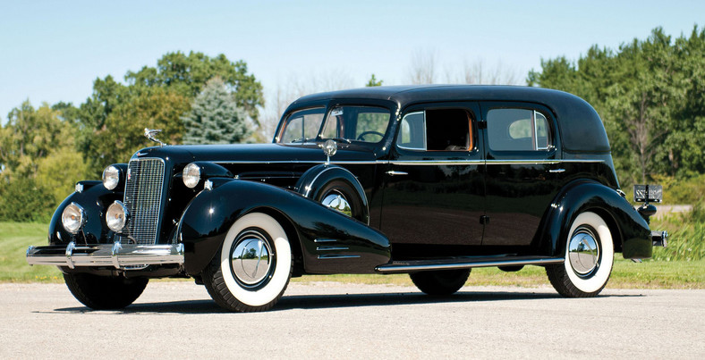 Cadillac V-16 Fleetwood-Imperial
