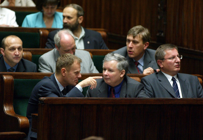 Donald Tusk i Jarosław Kaczyński - rok 2003. Sejm. Debata nad nowelizacją ustawy o radiofonii i telewizji