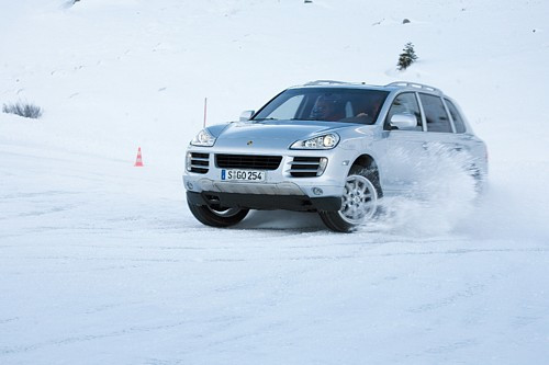 Auto najlepsze na śnieg - Zaskakująca wycieczka w góry