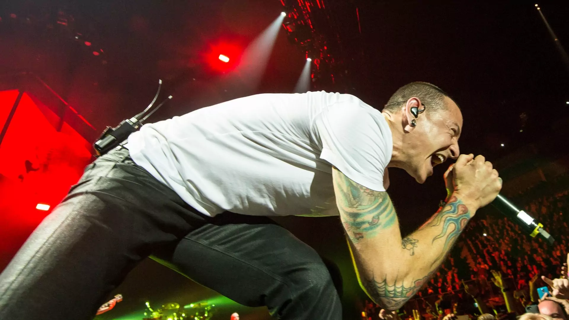 Przemoc, narkotyki i molestowanie. Mało kto zna prawdziwą historię życia wokalisty Linkin Park