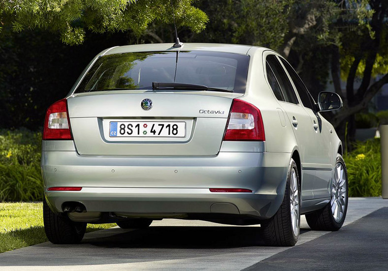 Paryż 2008: Škoda Octavia po liftingu już odkryta (fotogaleria)