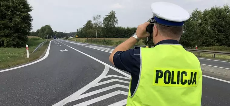 Policjanci od rana prowadzą specjalną akcję. W majowy weekend więcej patroli na drogach