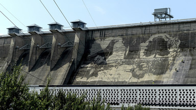 Na zaporze wodnej w Solinie powstaje ekologiczny mural bez użycia farby