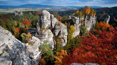 Największe atrakcje Czeskiego Raju - skalne miasta, zamki i wulkany