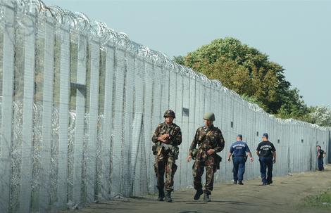 Mađarska ograda na granici prema Srbiji