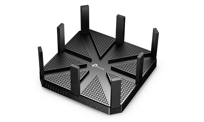 TP-Link Archer C5400 - trzypasmowy router AC5400 (2,4 GHz - do 1000 Mb/s, 2 x 5 GHz - do 2167 Mb/s)  8 anten zewnętrznych, MU-MIMO, formowanie wiązki, dwa porty USB, dwurdzeniowy procesor główny o taktowaniu 1,4GHz oraz 3 procesory pomocnicze