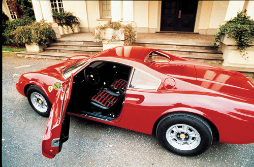 Ferrari Dino 246 GT - Pełnokrwisty rumak z Maranello