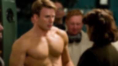 Chris Evans aferę z intymnym zdjęciem przekuł w atut. Kto jeszcze pokazał zbyt wiele?