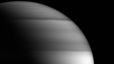 Niezwykłe odkrycie sondy Cassini. Na księżycu Saturna może istnieć życie?