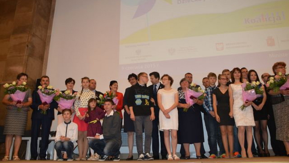 Koalicja na rzecz Rodzinnej Opieki Zastępczej po raz trzeci zorganizowała 9 czerwca, w Sali pod Kopułą w Ministerstwie Gospodarki w Warszawie, Kongres Rodzicielstwa Zastępczego.