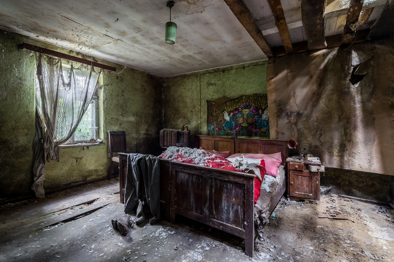 Opuszczona chata w powiecie kaliskim