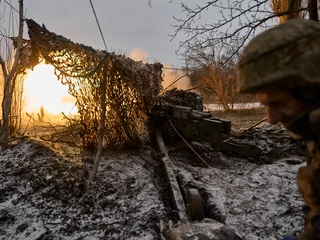 Ukraińcom broniącym Awdijiwki kończy się amunicja. Rosjanie wykorzystując słabość przeciwnika, weszli w granicę miasta