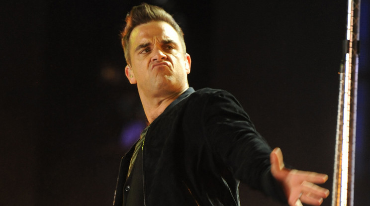 Robbie Williams
 rajongói
féltek, hogy a 
Take That elhagyása után eltűnik a süllyesztőben, nem 
így történt /Fotó: Northfoto