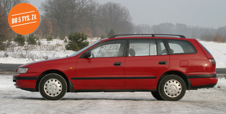 Toyota Carina E: polecana wersja: 2.0/133 KM; 1997 r. Cena: 4300 zł 