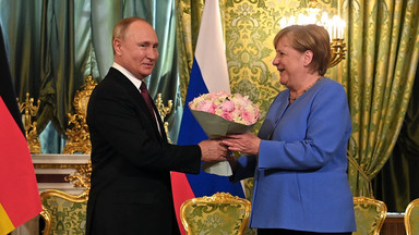 "Merkel i Putin zostali przyjaciółmi". Wypominają jej dawne spotkania