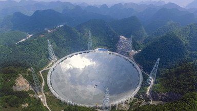 Chiny: otworzono największy radioteleskop na świecie