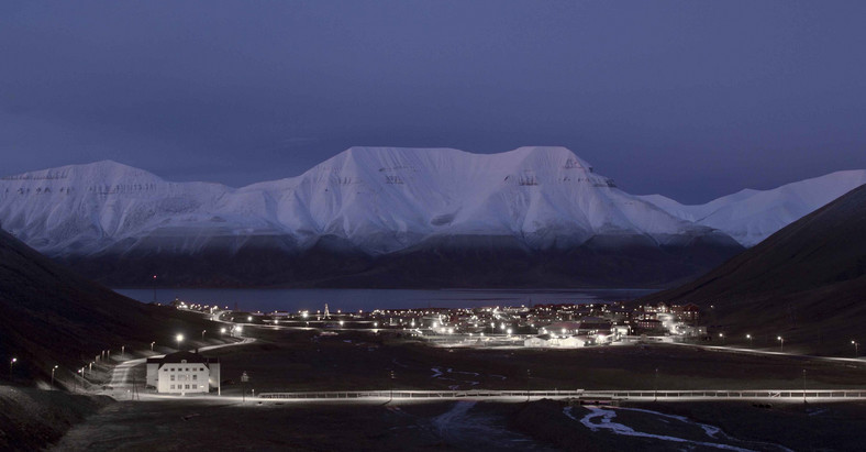 Longyearbyen w październiku. Początek nocy polarnej, fot. Ilona Wiśniewska