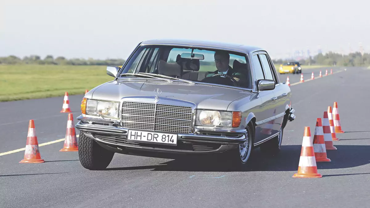 Mercedes 450 SEL 6.9 - potęga pojemności