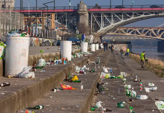 Śmiecenie nad Wisłą jest żenujące, ale miasto też mogłoby się bardziej postarać