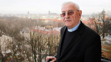 Bp Tadeusz Pieronek: cały świat widzi, że w Polsce rodzi się rasizm i faszyzm