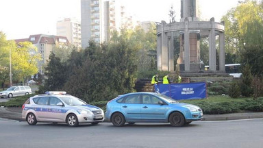 Na rondzie w Stargardzie Szczecińskim znaleziono zwłoki mężczyzny