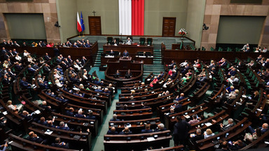 Jest decyzja Sejmu w sprawie 800 plus. Posłowie zagłosowali