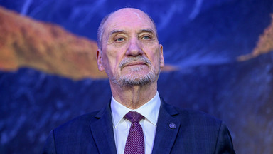 Podkomisja smoleńska zawiadamia prokuraturę w sprawie katastrofy. Macierewicz: większość materiału nie jest znana publicznie