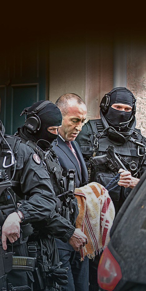 Ramuš Haradinaj, vođa OVK, odgovoran za smrt 63 osobe, pušten da na slobodi sačeka odluku o izručenju Srbiji. Iznos kaucije zasad nepoznat