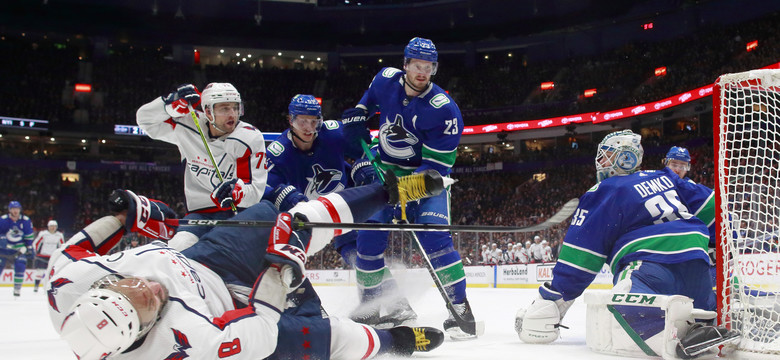NHL: zacięte mecze w Columbus i Vancouver, hat-trick Kuzniecowa
