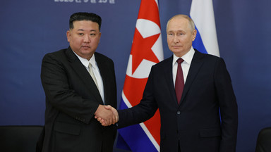 Echa spotkania Władimira Putina z Kim Dzong Unem. "To gra wielkich pozorów"