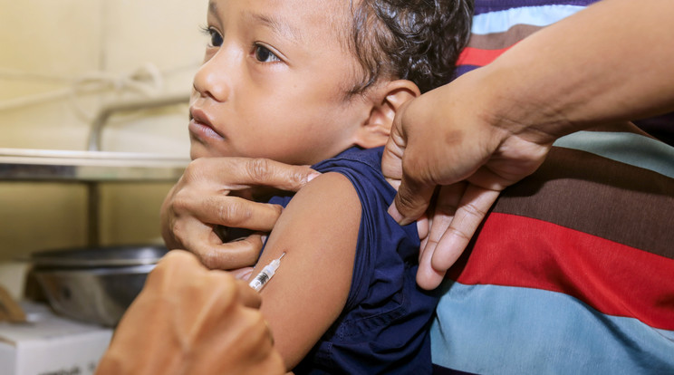 Több mint százmillió gyermeket immunizáltak tavaly /Fotó: EPA