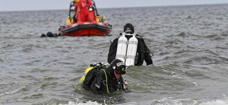 Onet24: poszukiwania 21-latka z morza wstrzymane