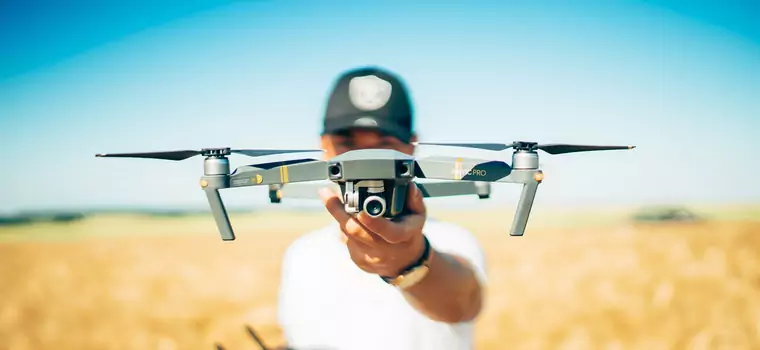 Rejestrowanie drona — jak wygląda oraz co trzeba zrobić