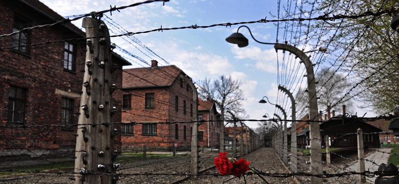 79 lat temu Niemcy deportowali pierwszych Polaków do KL Auschwitz. "Zdrowi i młodzi mają prawo żyć tu nie dłużej niż trzy miesiące"