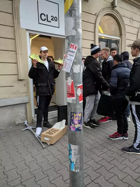 W takich zakupach nie może przeszkodzić nawet gips i kule