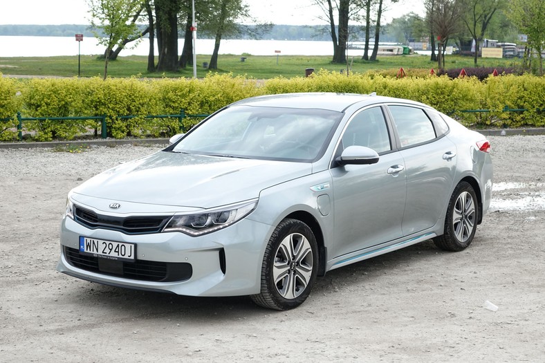 Kia Optima Plug in Hybrid – hybryda idealna na taksówkę?