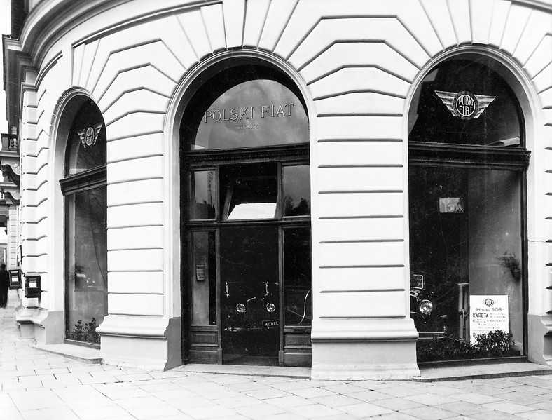 Salon sprzedaży Polskiego Fiata w Warszawie