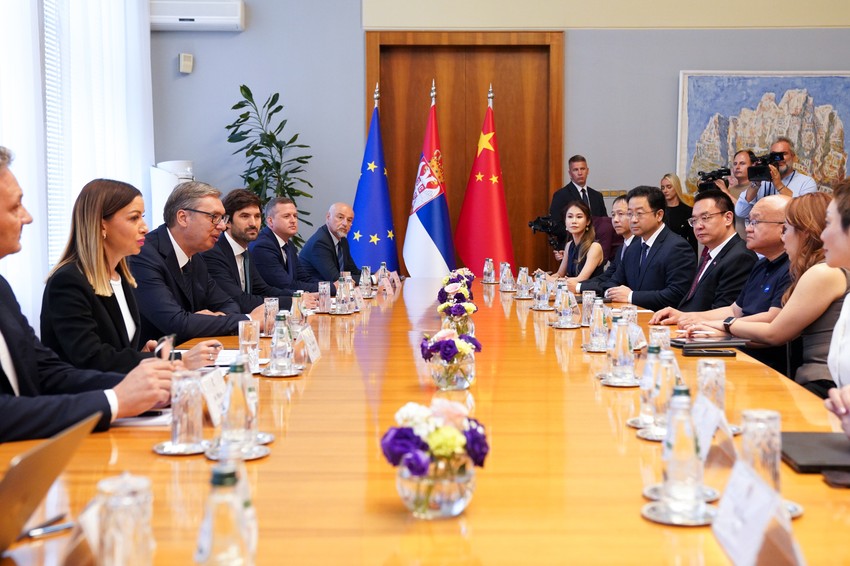 Aleksandra Vučića sa predstavnicima kineske kompanije Jiangsu Reliance Energy Tech